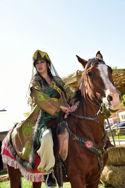 "At üzerinde destanlar yazmış ecdadın torunlarıyız!" - Sayfa 5