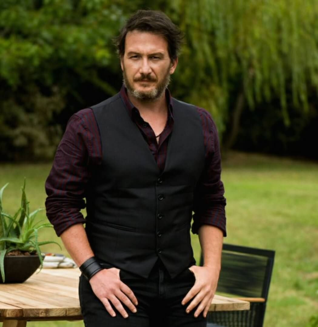 Aslıhan Gürbüz: Erkekler tokat yemiştir, acıttıysak affola! - Sayfa 12