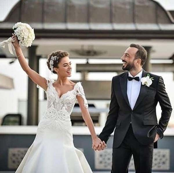 Bensu Soral, Hakan Baş ile evlendi! - Sayfa 11