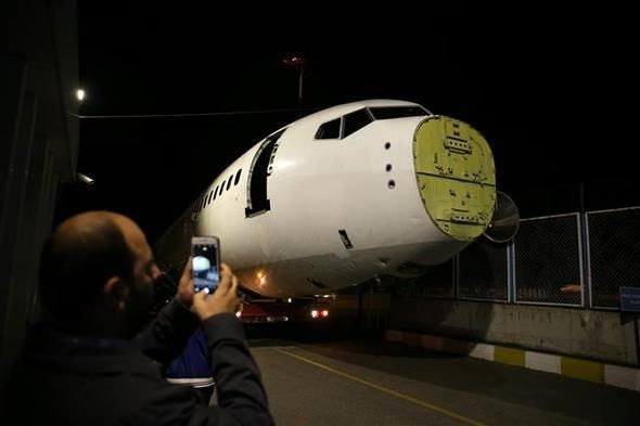 Türkiye'nin konuştuğu uçak dün gece nakledildi... - Sayfa 15