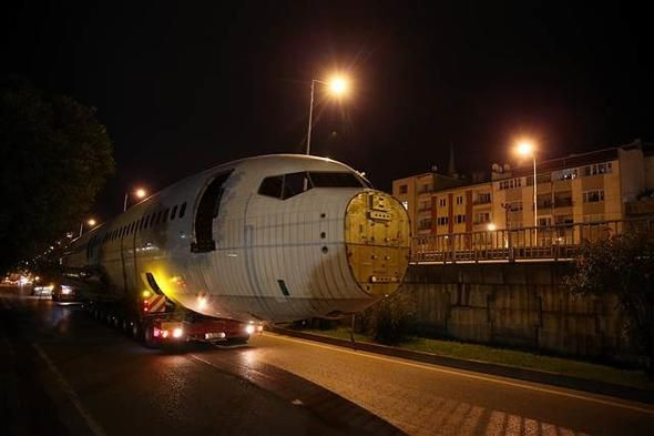 Türkiye'nin konuştuğu uçak dün gece nakledildi... - Sayfa 10