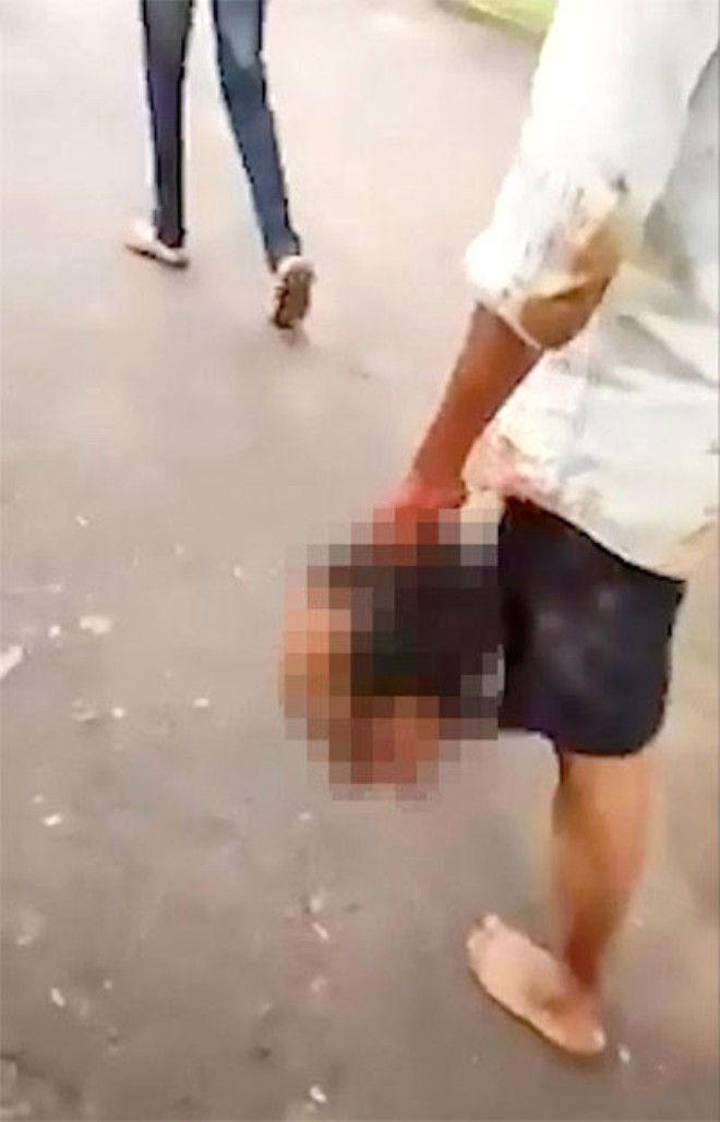 Annesinin yasak aşkının kafasını kesip elinde gezdirdi! - Sayfa 5