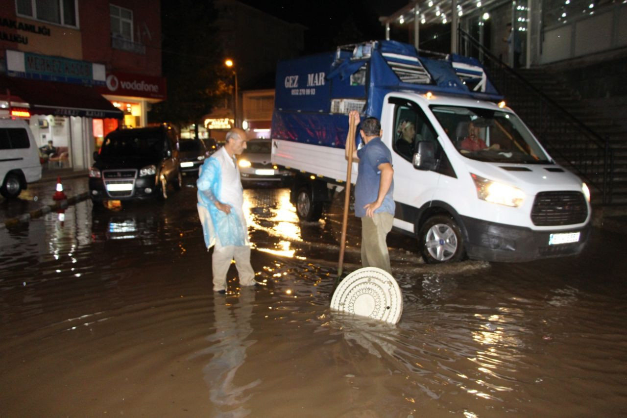 Trabzon'da hasar gün ağarınca ortaya çıktı! - Sayfa 6