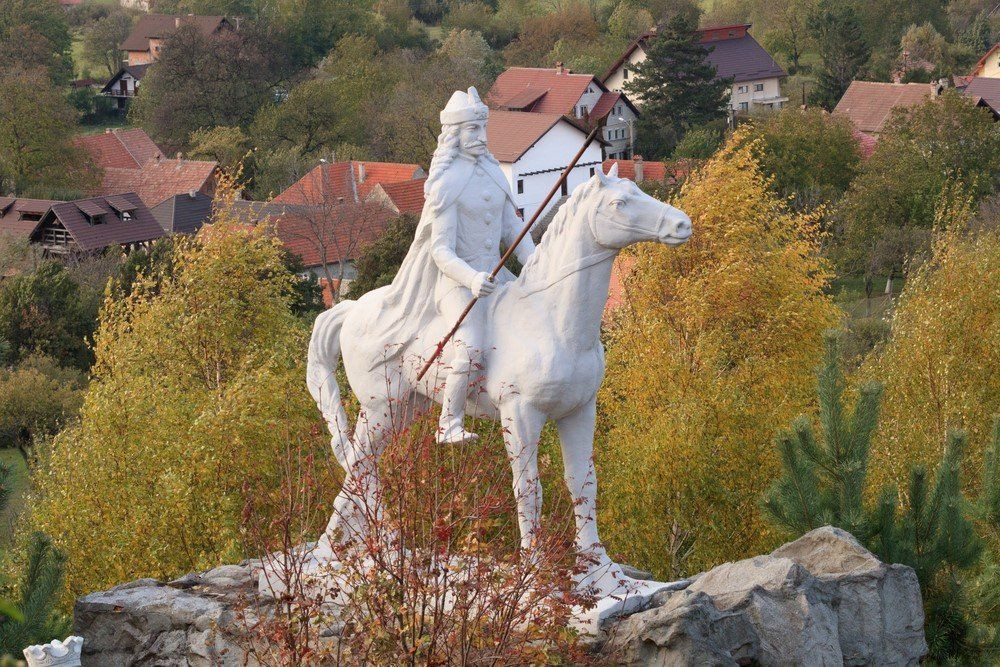 600 bakire kızı öldürüp kanlarını içti! - Sayfa 6