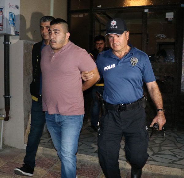 Çete lideri 4 kadınla yatakta enselendi! - Sayfa 6