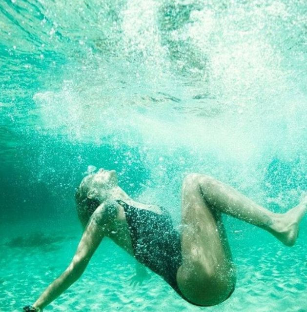 Didem Soydan'dan dudak dudağa poz! - Sayfa 11