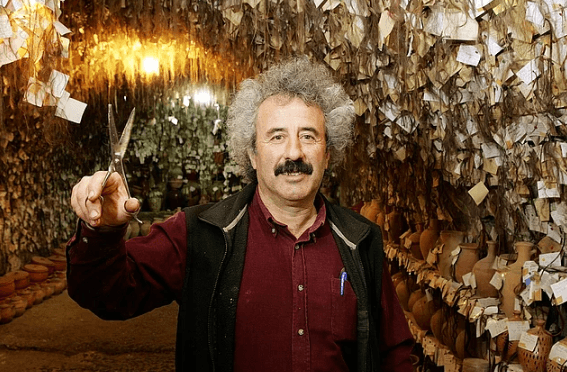 Ünlülerin iç çamaşırlarını biriktirerek müze açtı! - Sayfa 19