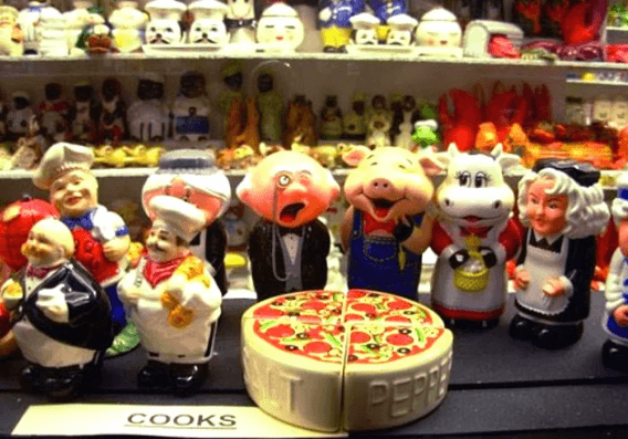 Ünlülerin iç çamaşırlarını biriktirerek müze açtı! - Sayfa 9