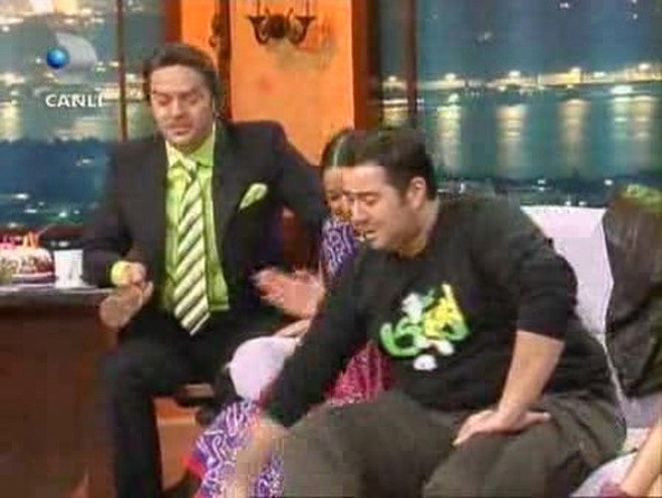 Türk televizyon tarihine damga vuran skandallar! - Sayfa 12