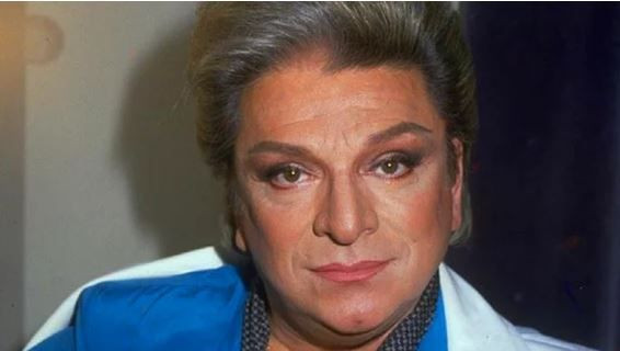 Ünlü şarkıcı balayına gelen damatla birlikte oldu! - Sayfa 9