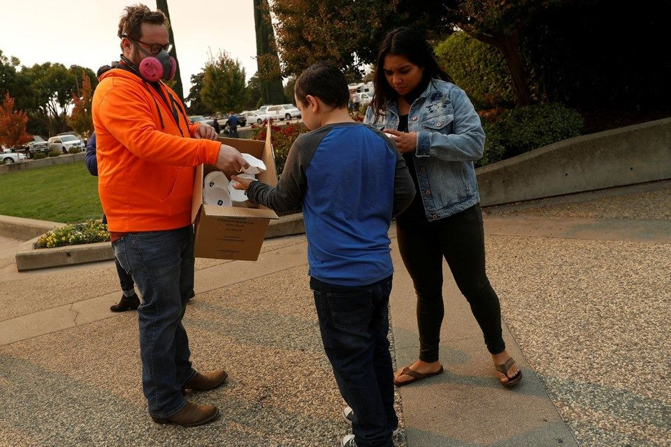 California'daki büyük yangın durdurulamıyor! - Sayfa 16