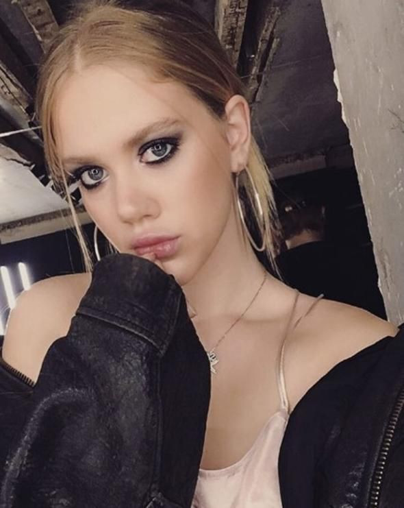 "Büyüğüm kendisi, ne deseydim" - Sayfa 10