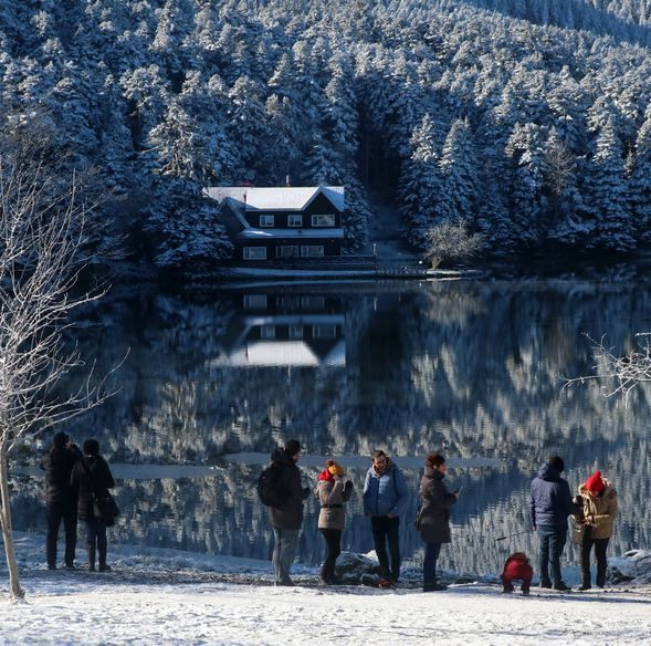 Abant ve Gölcük'te kar bereketiyle geldi! - Sayfa 6