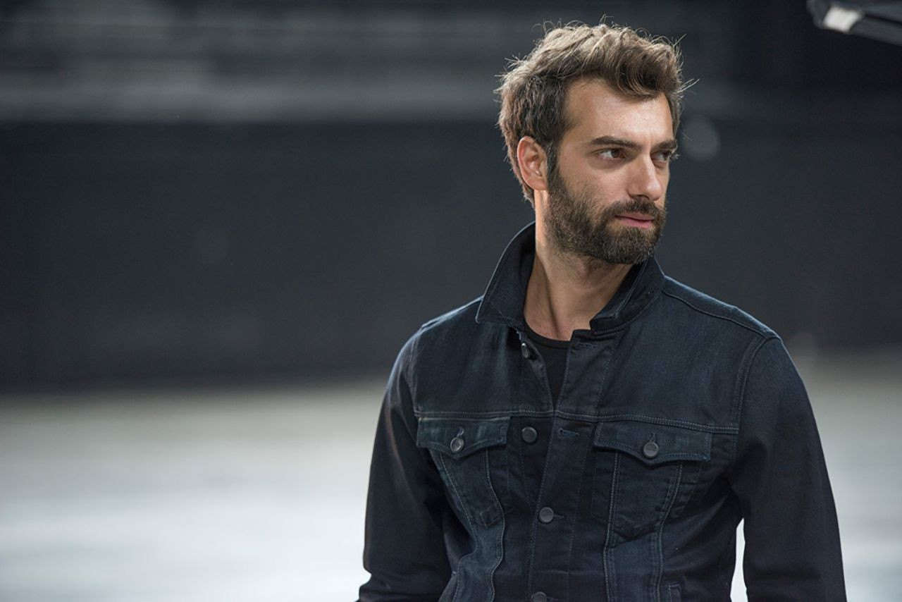 İlker Kaleli, güzel oyuncuyla aşk yaşıyor! - Sayfa 13