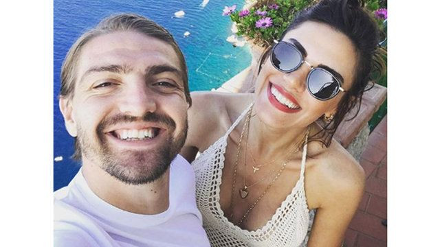 Caner Erkin, Şükran Ovalı'yla olan evliliğinin 2. yılını bu fotoğrafla kutladı - Sayfa 7