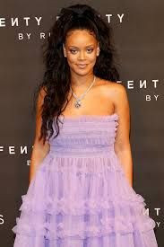 Rihanna iç çamaşırı için babasını bile tanımadı! - Sayfa 6