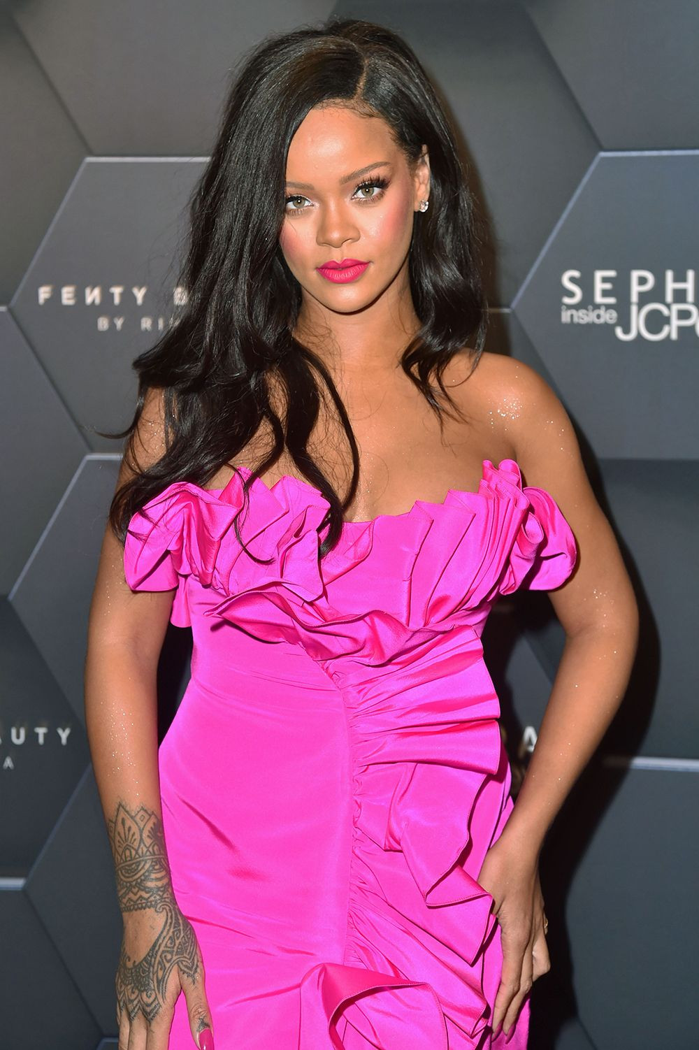 Rihanna iç çamaşırı için babasını bile tanımadı! - Sayfa 10