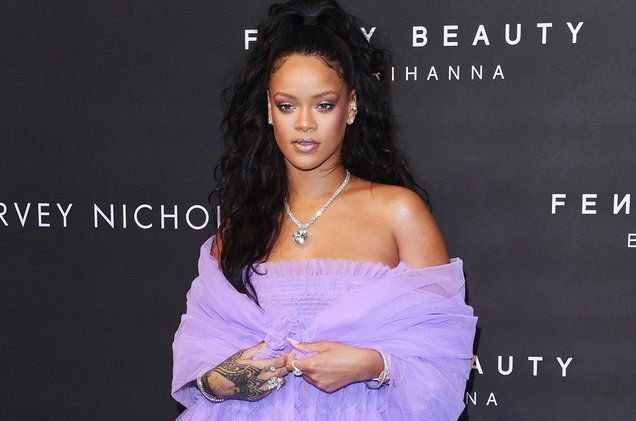 Rihanna iç çamaşırı için babasını bile tanımadı! - Sayfa 16