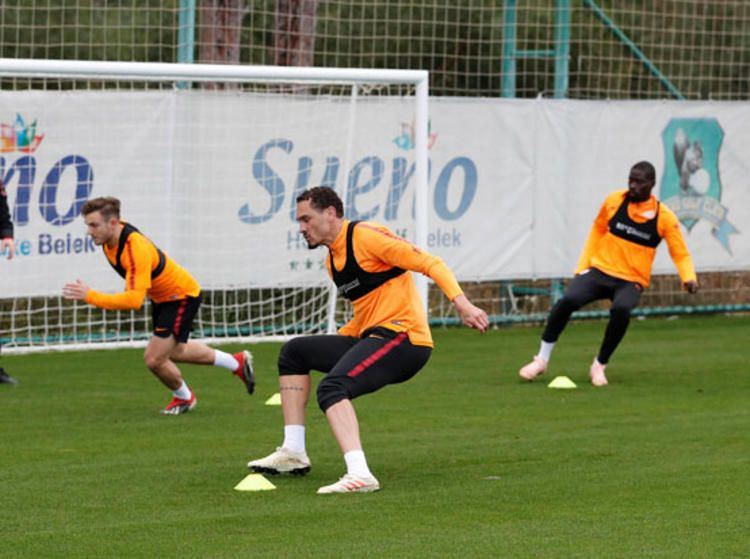 6 gol atan ismin sözleşmesi askıya alındı! - Sayfa 6