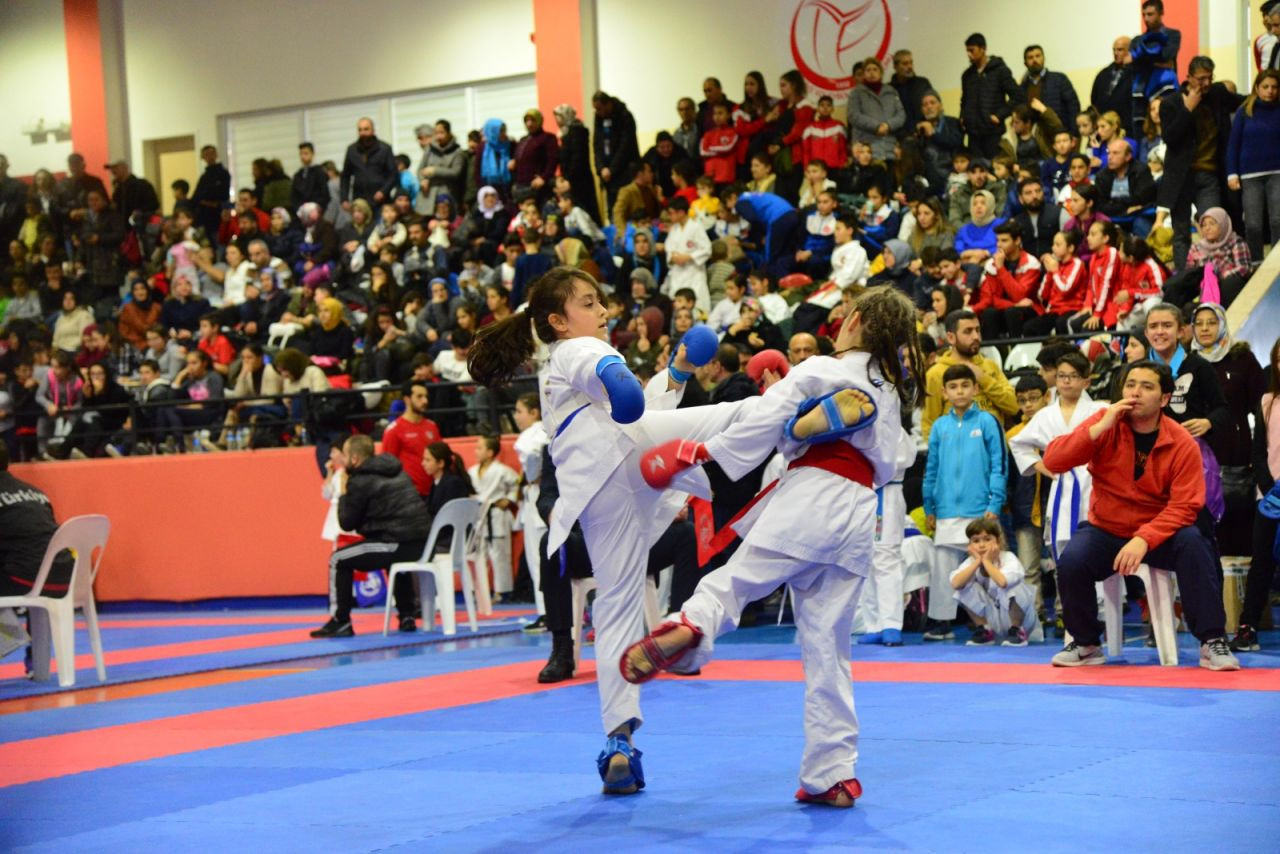 22 ilden 984 karateci kıyasıya mücadele etti! - Sayfa 7