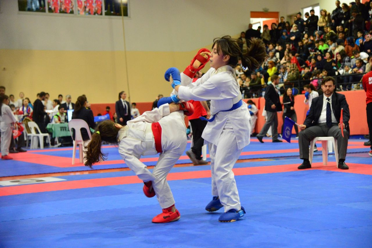 22 ilden 984 karateci kıyasıya mücadele etti! - Sayfa 6