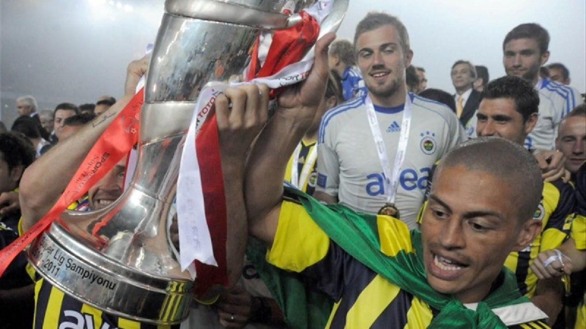 Alex'ten yıllar sonra gelen itiraf! - Sayfa 14