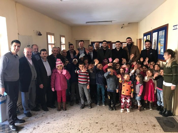 AK Parti Gençlik Kolları'ndan miniklere sürpriz! - Sayfa 12