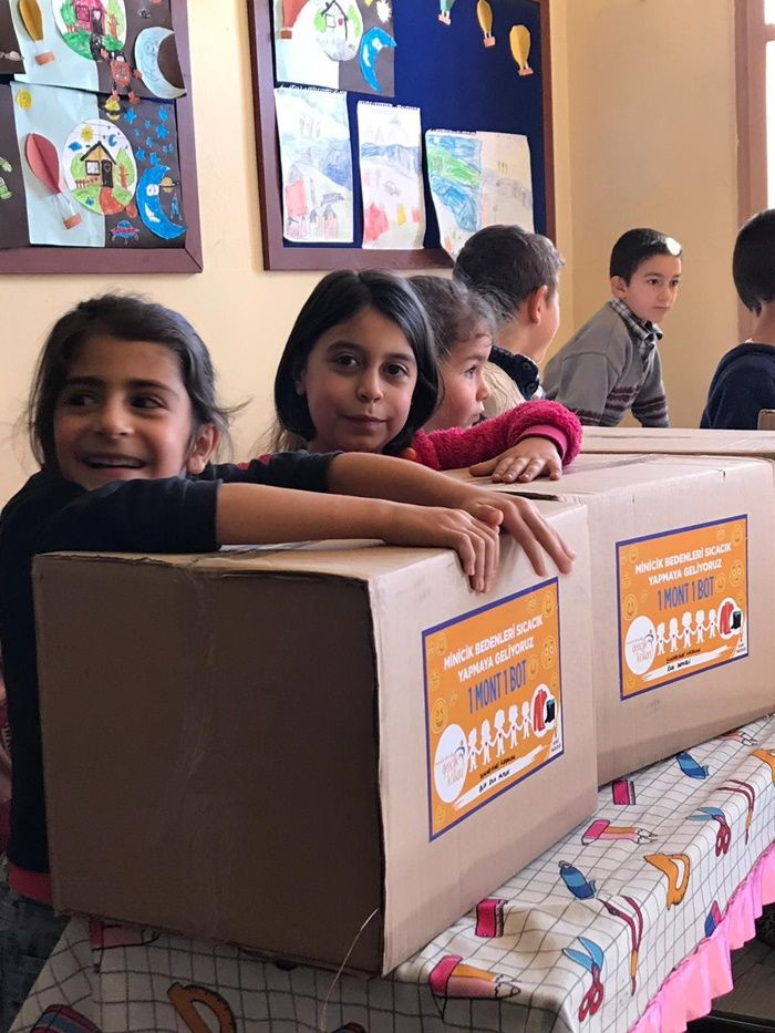 AK Parti Gençlik Kolları'ndan miniklere sürpriz! - Sayfa 15