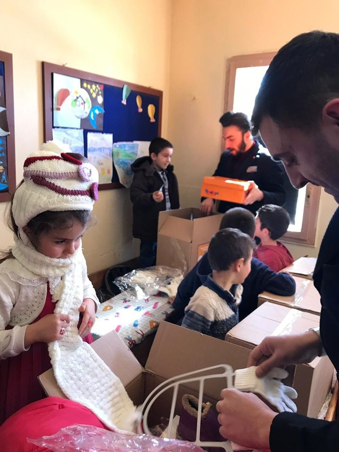 AK Parti Gençlik Kolları'ndan miniklere sürpriz! - Sayfa 16