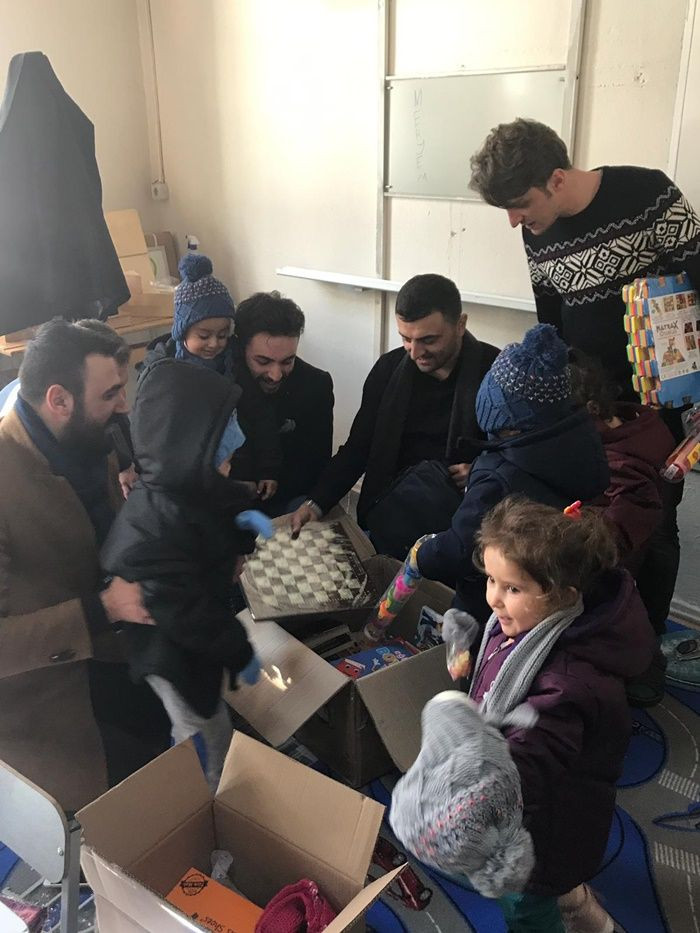 AK Parti Gençlik Kolları'ndan miniklere sürpriz! - Sayfa 6