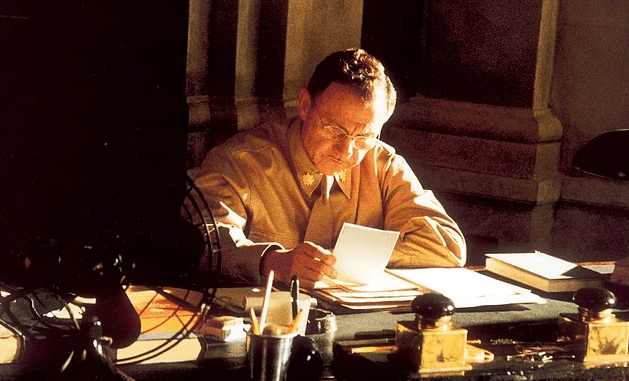 İlber Ortaylı'dan 'cahiller' için reçete! - Sayfa 12