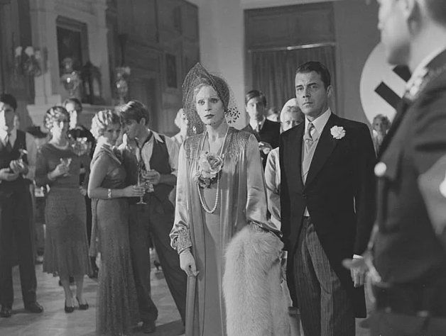 İlber Ortaylı'dan 'cahiller' için reçete! - Sayfa 18