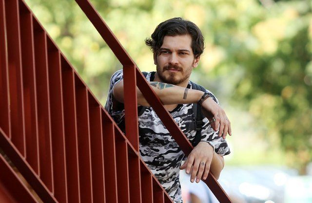 Çağatay Ulusoy aşkına sahip çıktı! - Sayfa 9