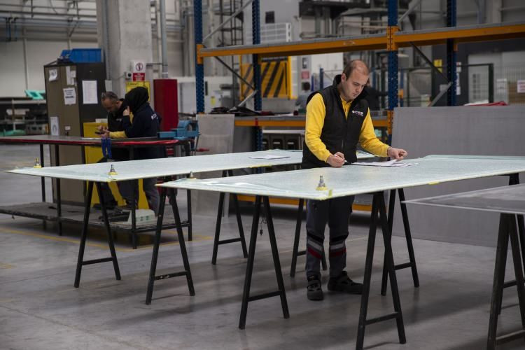 Avrupa askerini Türk miğferi ile koruyor! - Sayfa 12