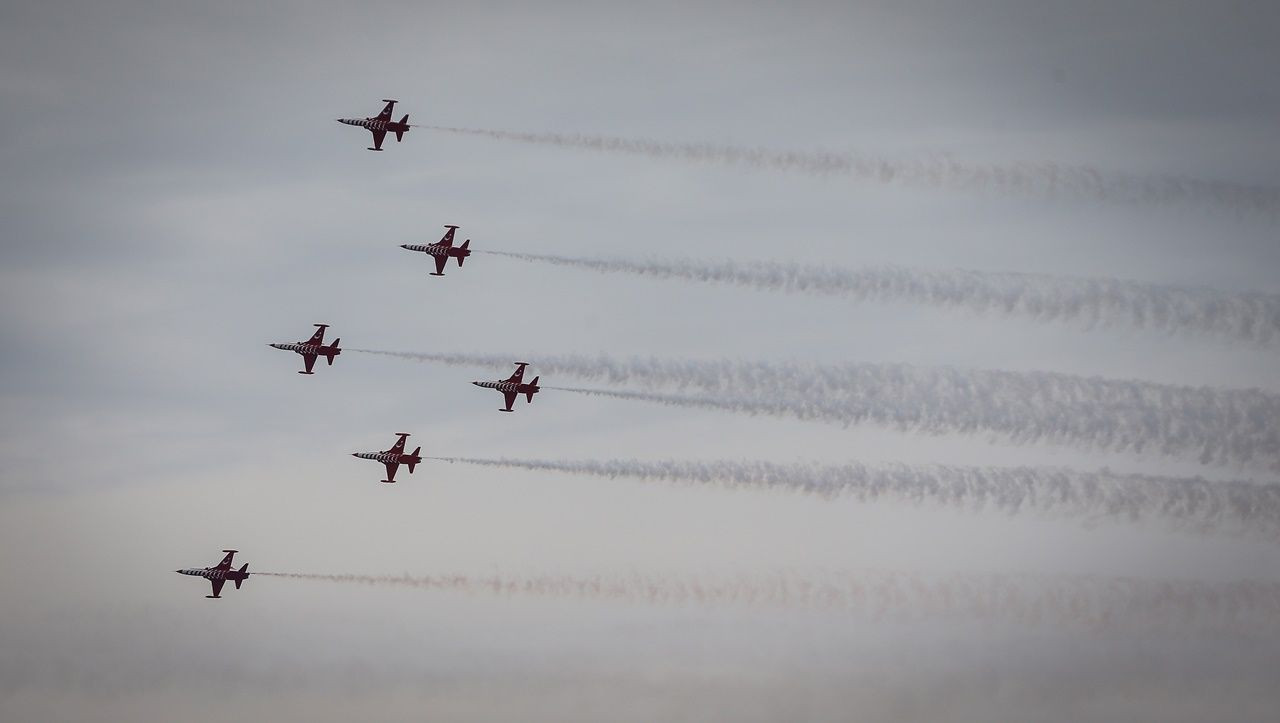 Türk Yıldızları Şehitler Abidesi semalarında... - Sayfa 11
