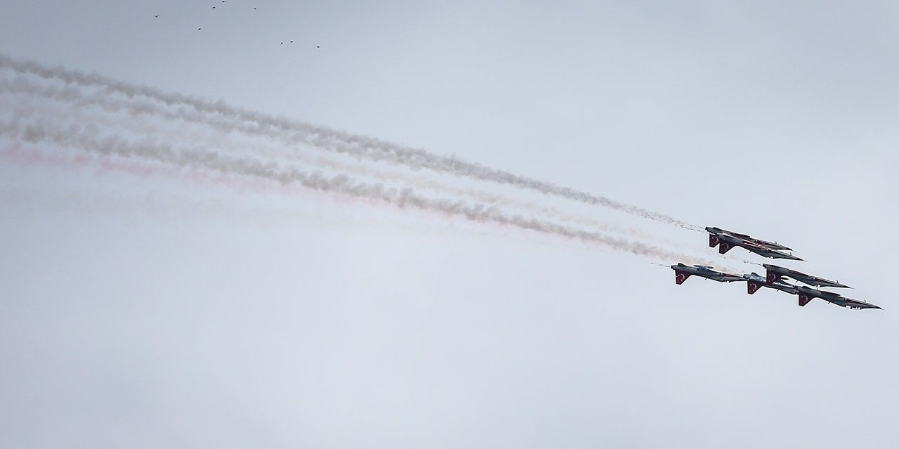 Türk Yıldızları Şehitler Abidesi semalarında... - Sayfa 14