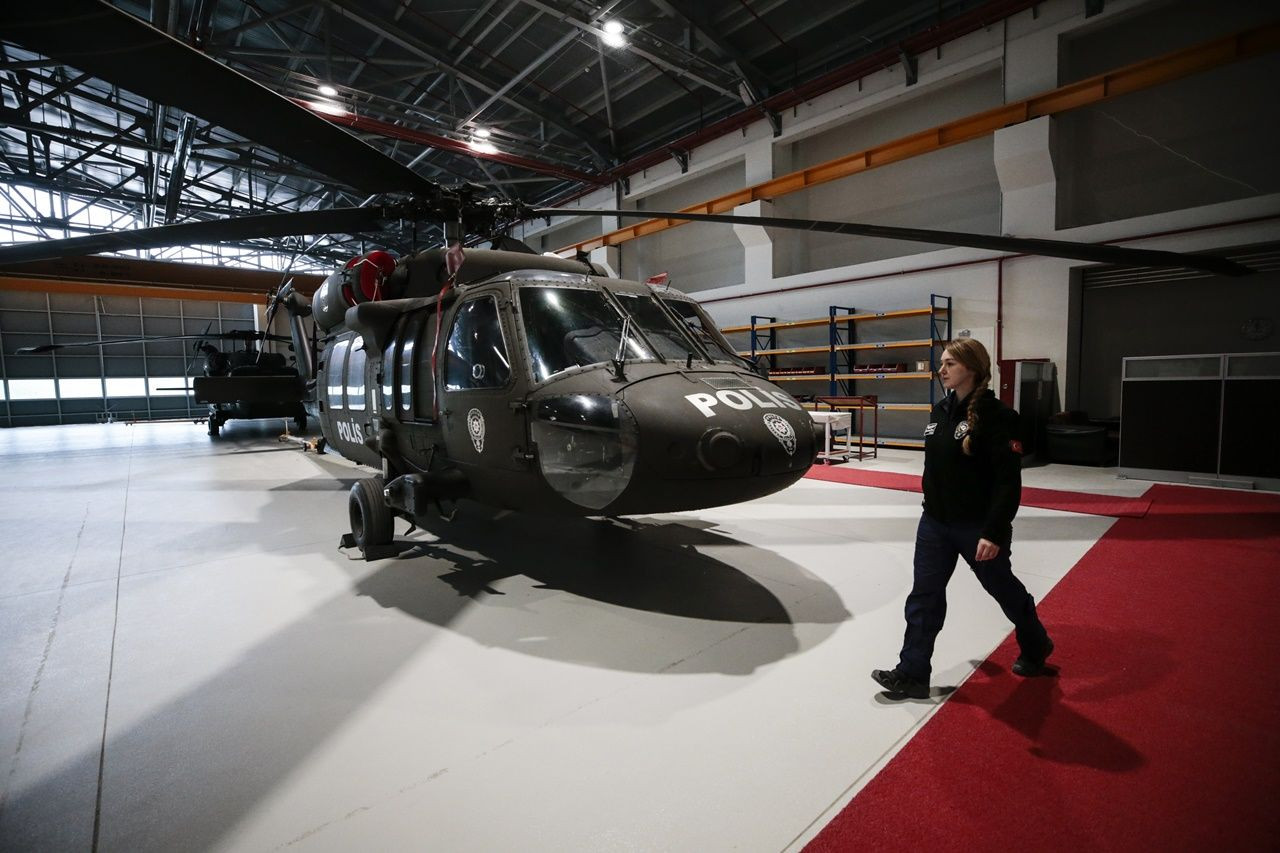İşte emniyetin ilk kadın helikopter pilotu... - Sayfa 23
