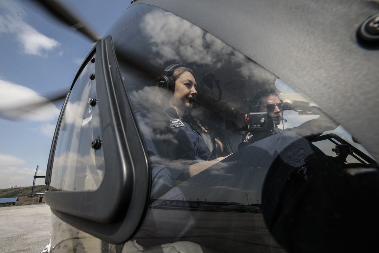 İşte emniyetin ilk kadın helikopter pilotu... - Sayfa 28