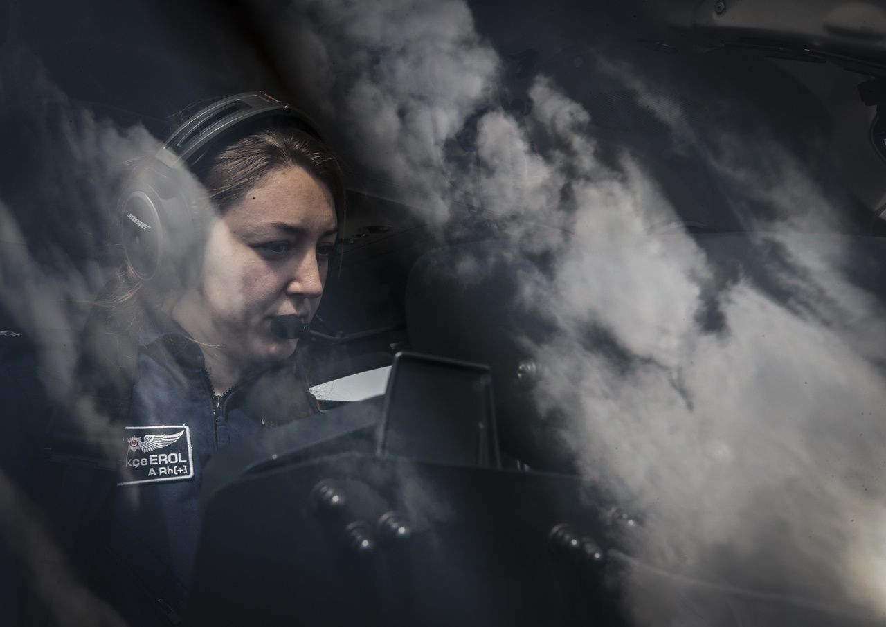 İşte emniyetin ilk kadın helikopter pilotu... - Sayfa 29