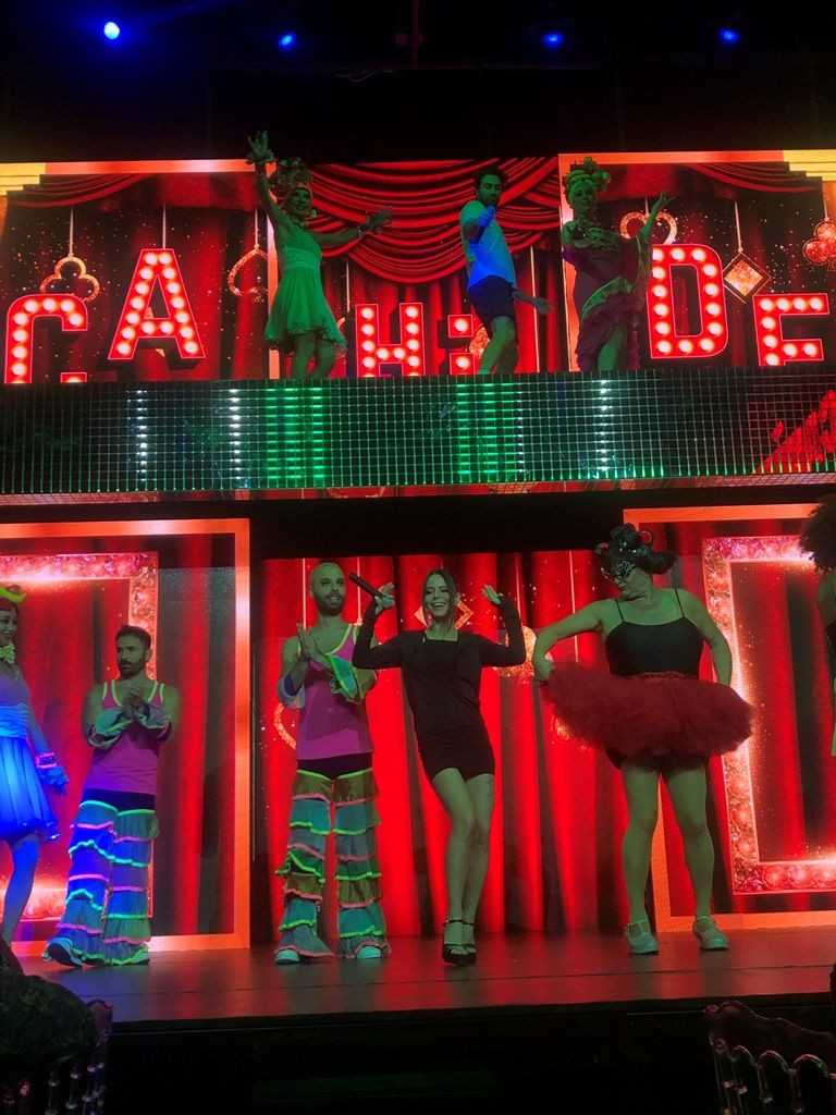 Cahide ilk haftasında Alaçatı'ya damga vurdu... - Sayfa 8