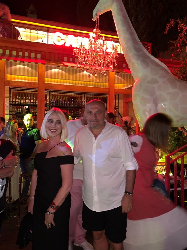 Cahide ilk haftasında Alaçatı'ya damga vurdu... - Sayfa 9