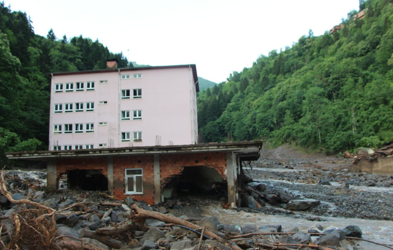 Felaket gün ağarınca ortaya çıktı! - Sayfa 24