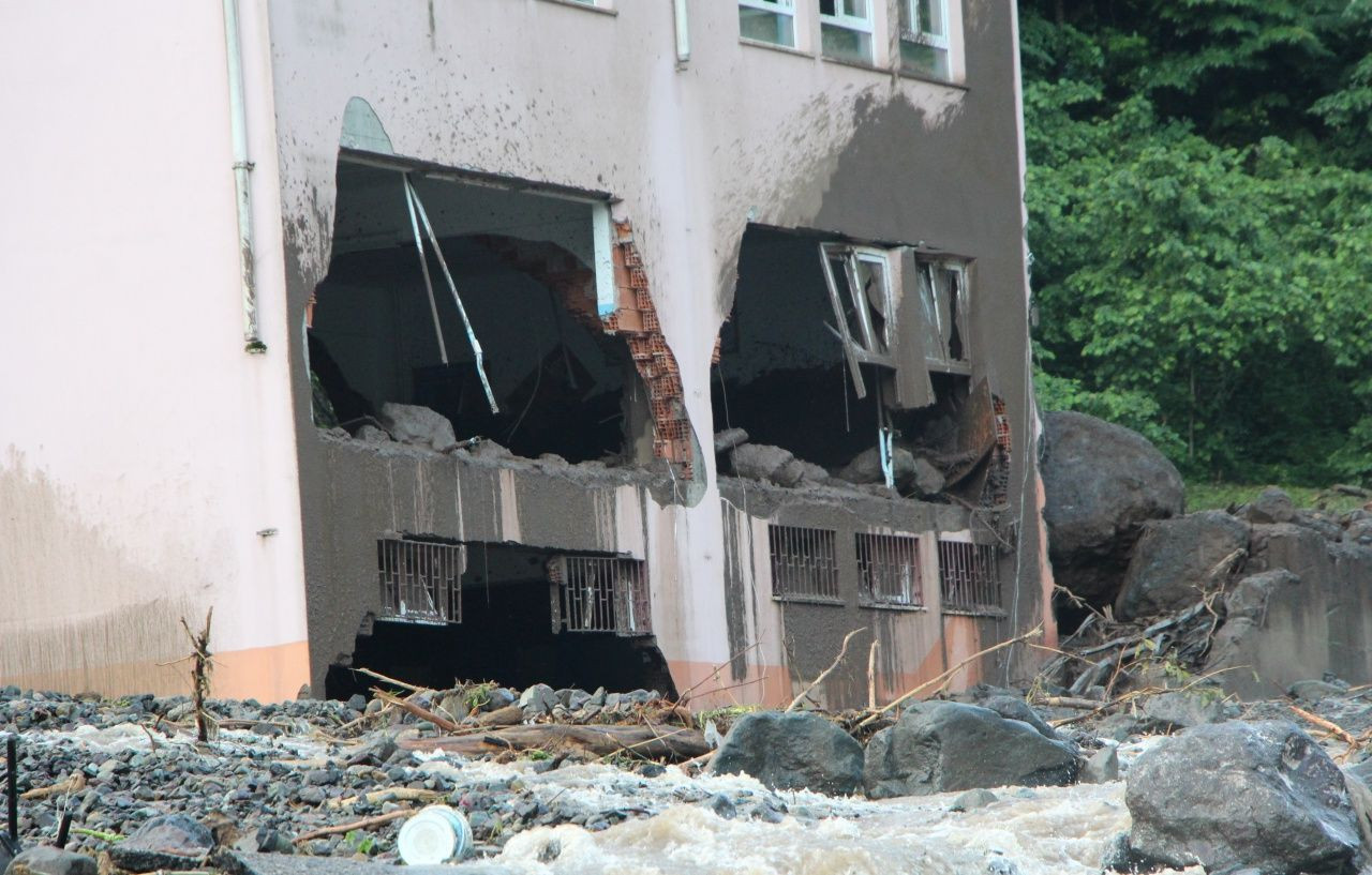 Felaket gün ağarınca ortaya çıktı! - Sayfa 23