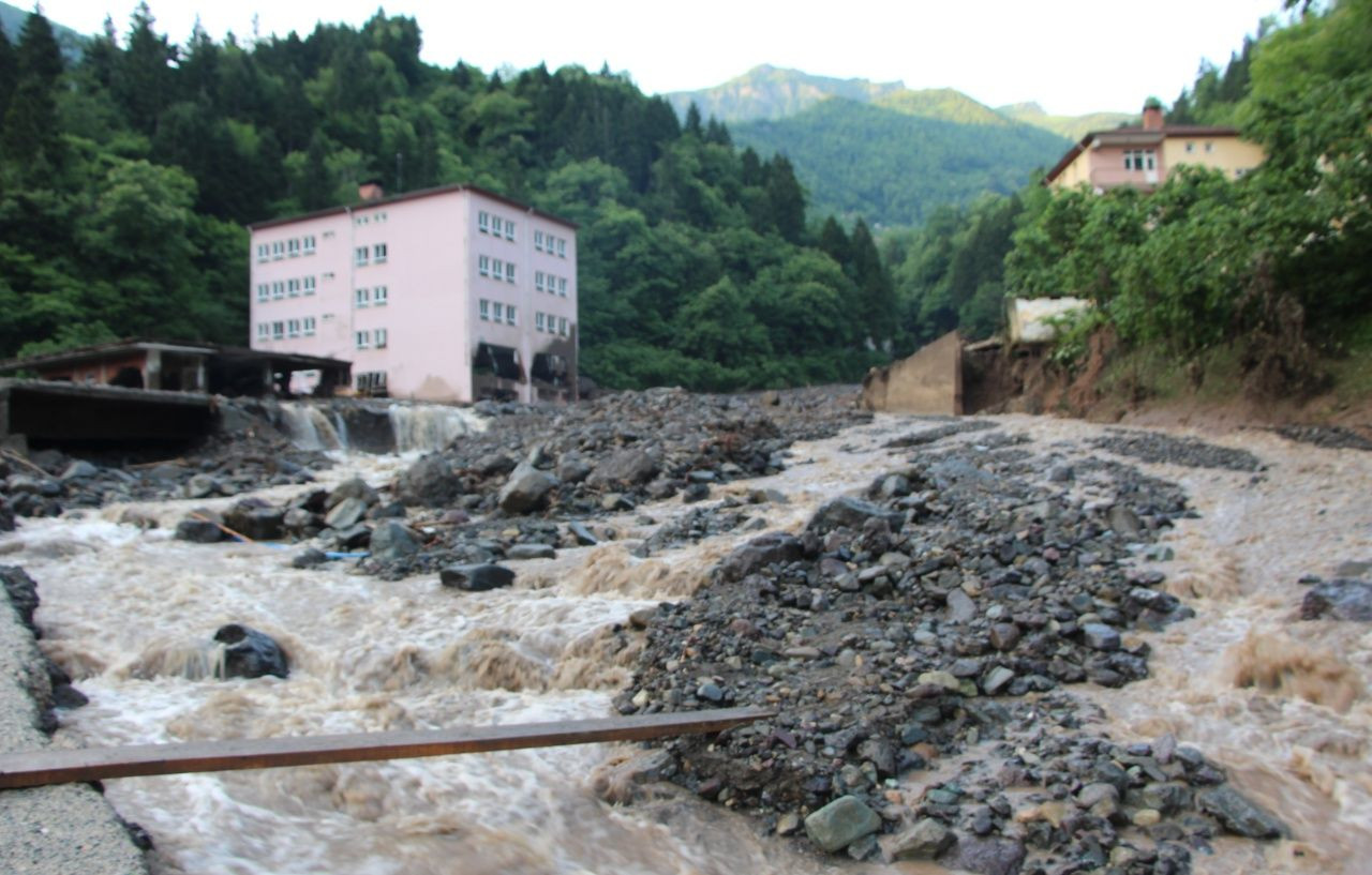 Felaket gün ağarınca ortaya çıktı! - Sayfa 29