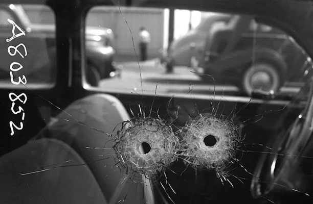 Hollywood'un altın çağı olan 70'lerin karanlık yüzü! - Sayfa 9