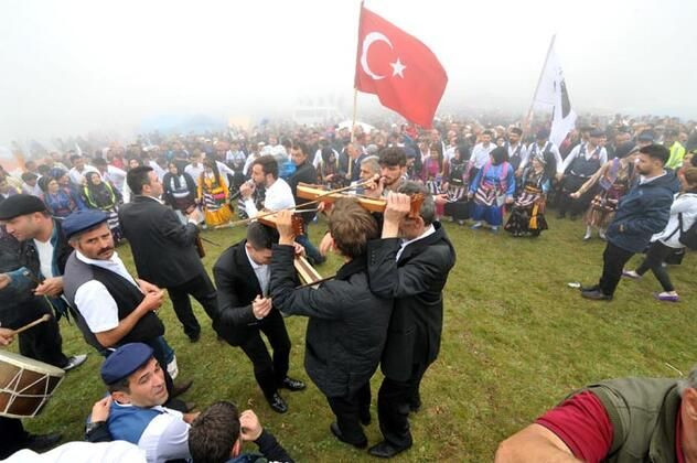 557 yıllık çift minareli üstü açık cami! - Sayfa 14