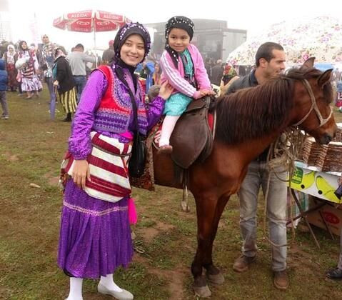 557 yıllık çift minareli üstü açık cami! - Sayfa 12