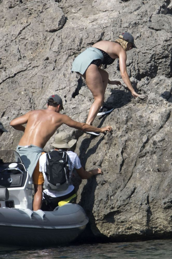 Katy Perry ve Orlando Bloom çifti tatilde... - Sayfa 13