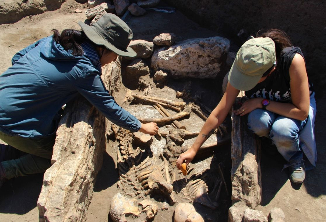 Eskişehir'de 5 bin yıllık insan iskeletleri bulundu! - Sayfa 6