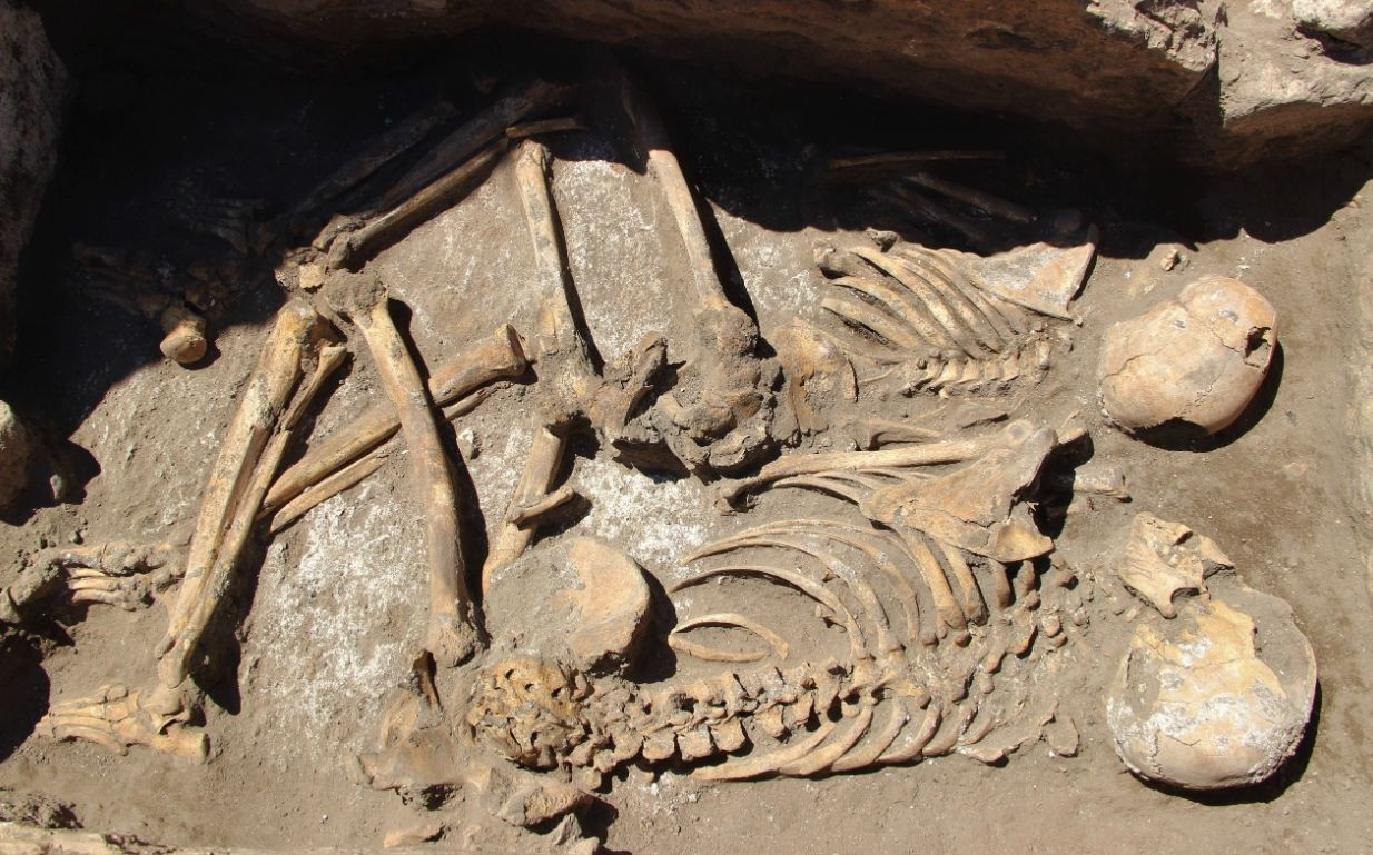 Eskişehir'de 5 bin yıllık insan iskeletleri bulundu! - Sayfa 5